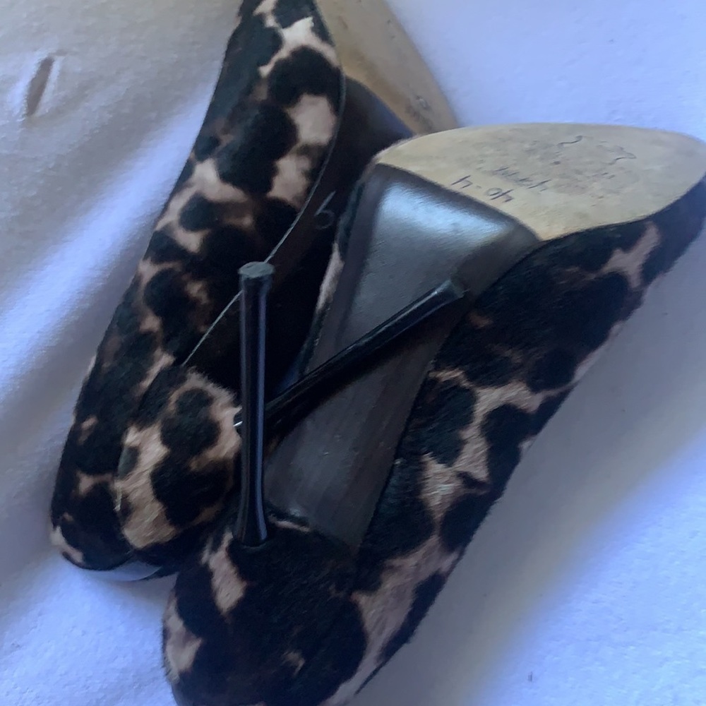 Designer Stuart Weitzman Leopard Print Calf Hair … - image 8